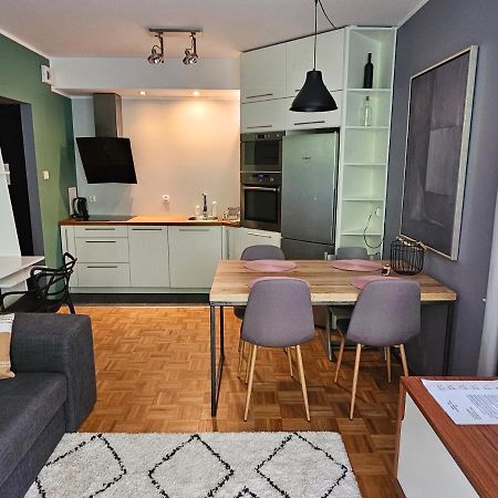 Apartament Rodzinny - Calodobowe Zakwaterowanie, Bezplatny Parking Torun Exterior foto